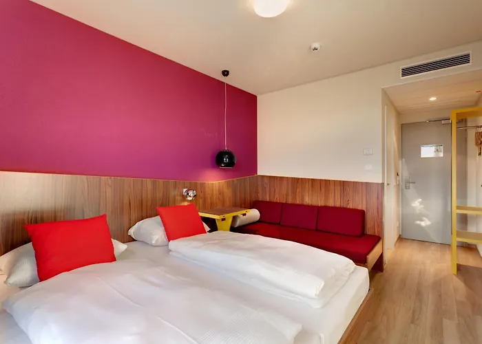 Meininger Hotel Frankfurt Main / Airport Frankfurt nad Menem