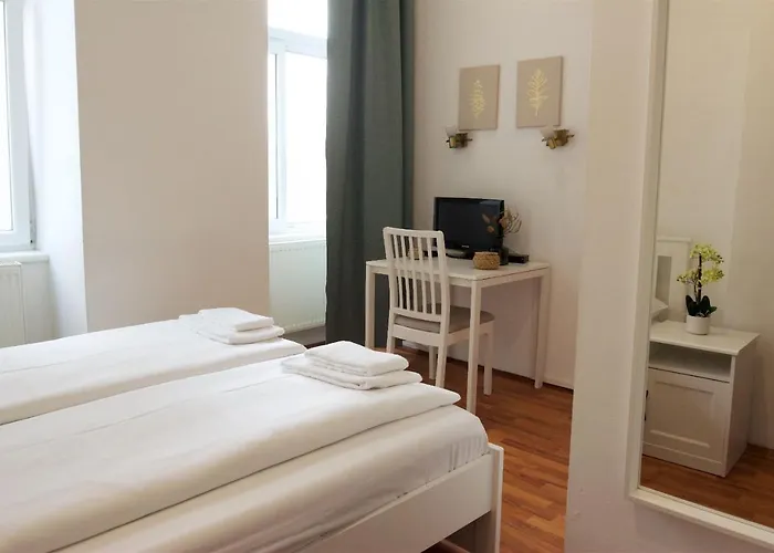 Hotel Pension Arpi Wiedeń
