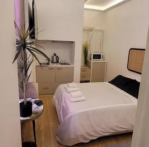 Tiny Studio Rosa - Bairro Alto Lizbona