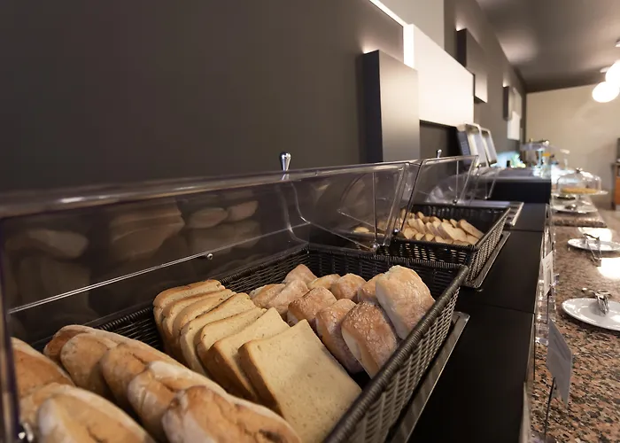 Hotel Monte Carmelo Sewilla