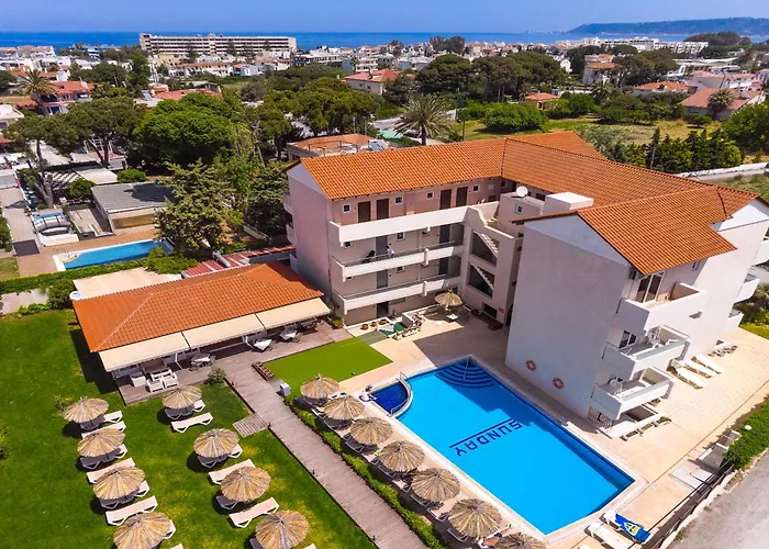 Sunday Hotel Jalisos