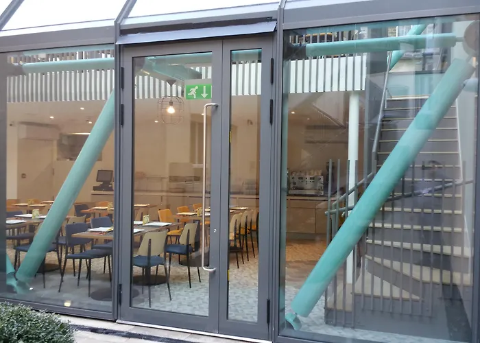 Grand Plaza Serviced Apartments Londyn