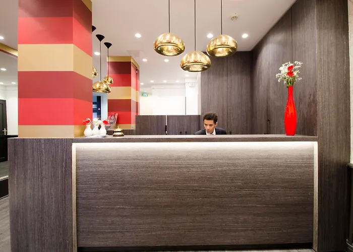 Hotel Migny Opera Montmartre Paryż