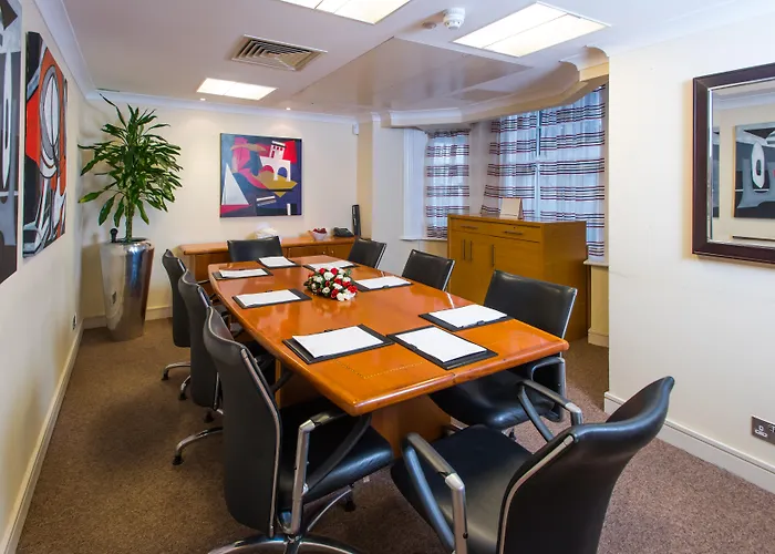 The Park City Grand Plaza Kensington Hotel Londyn