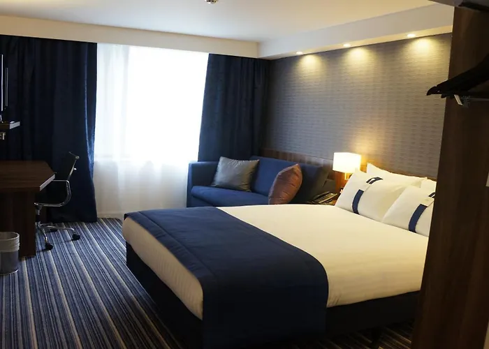 Holiday Inn Express Earls Court By Ihg Londyn