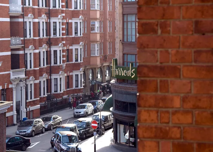 The Capital Hotel, Apartments & Townhouse - Small Luxury Hotels Of The World Londyn