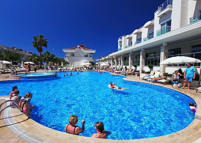 Hotel Dream Family Club Side