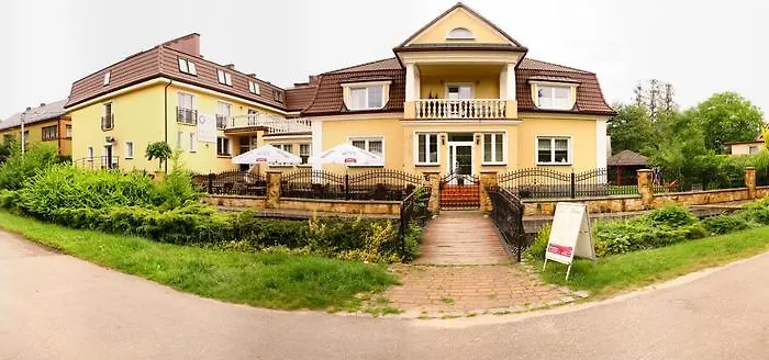 Willa Kolor Pokoje Apartamenty Restauracja Ustroń