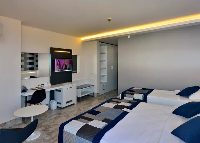 White City Beach Adult Only Konaklı