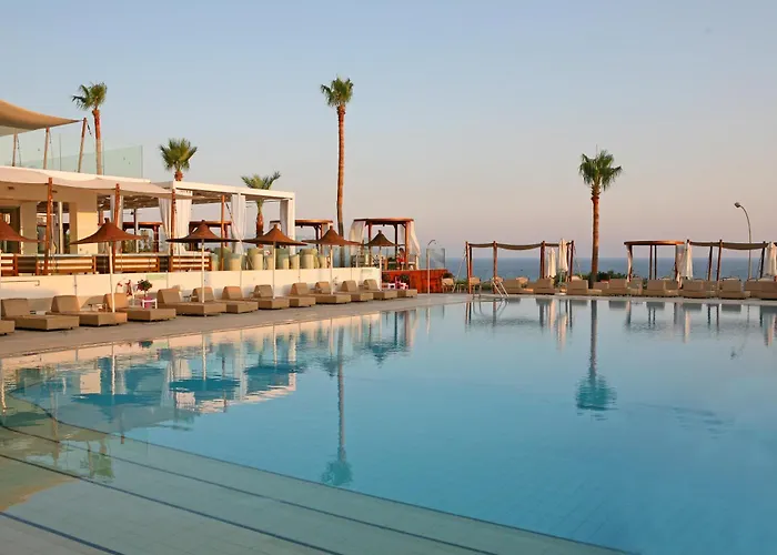 Napa Mermaid Hotel & Suites Ajia Napa