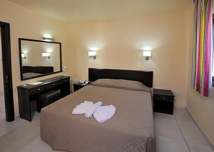 Hotel Nelia Gardens Ajia Napa