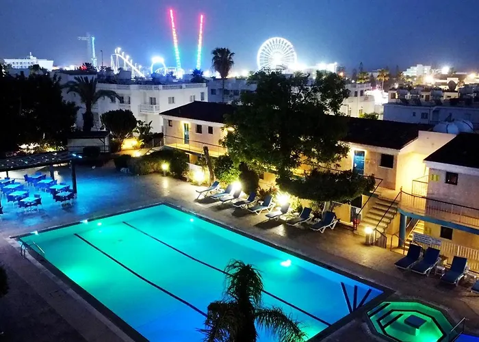 Green Bungalows Hotel Apartments Ajia Napa