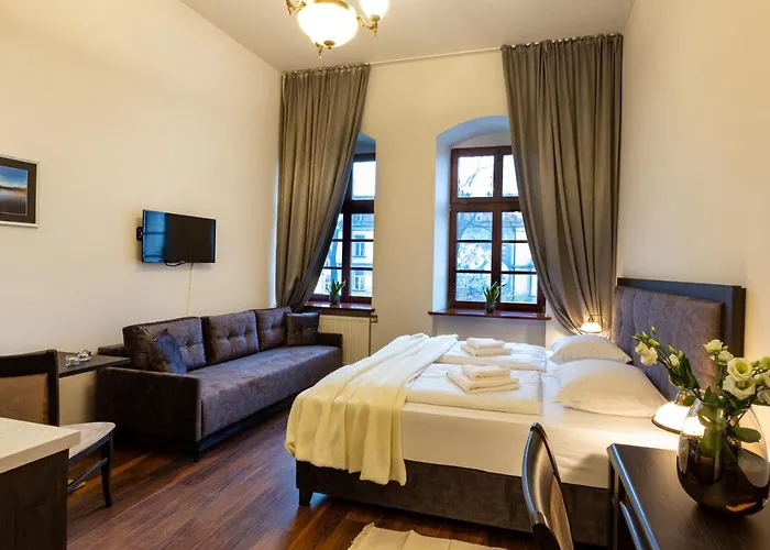 Zeppelin Apartments Simple Acomodation Jelenia Góra