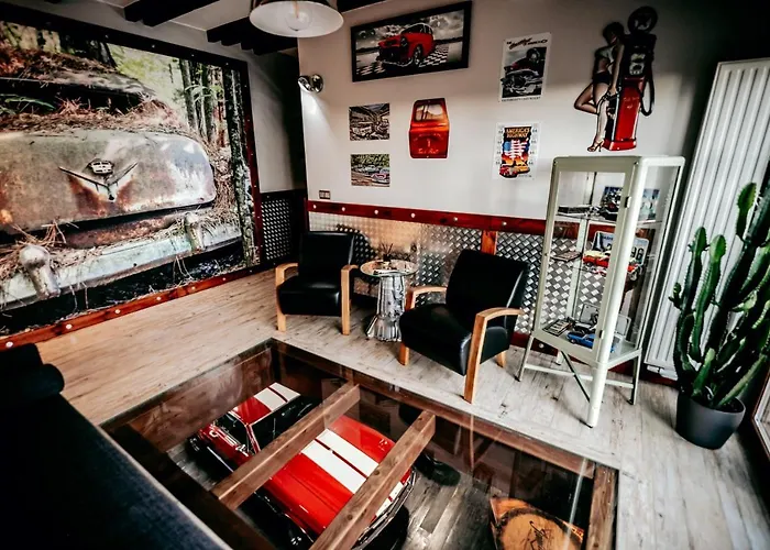 Hotel Jantarvia Car Museum , Pasja i Wypoczynek miejsce z klimatem