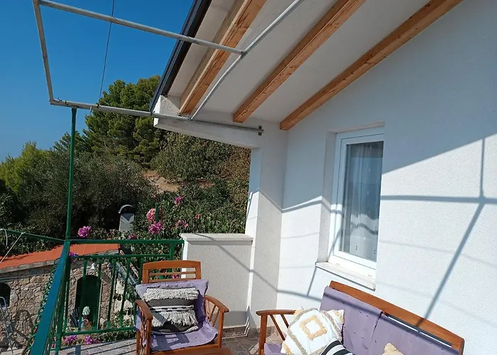 Apartmani Mira Brela