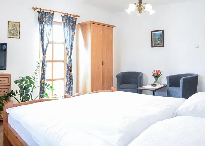 Hotel Krisztina Vendeghaz Eger