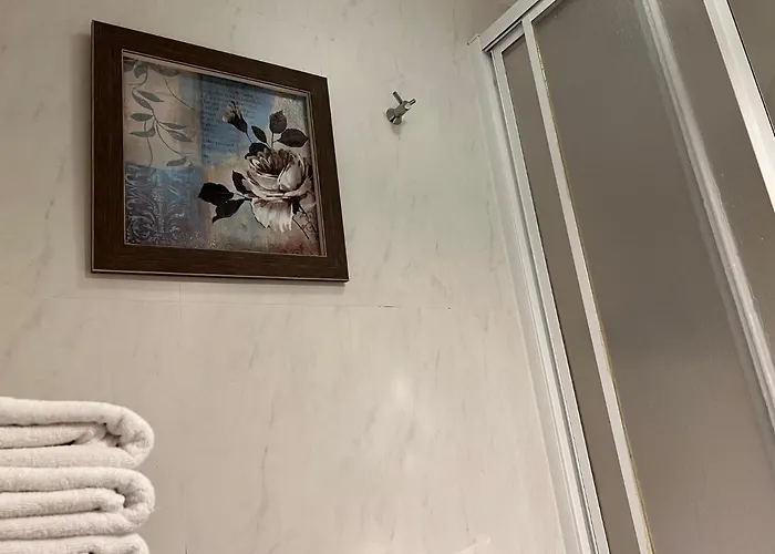 Thc Bergantin Hostel Madryt