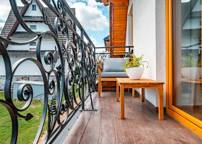 Willa SIUSTER Comfort - komfortowa willa z doskonałą lokalizacją, niedaleko Term Bukovina i stoku narciarskiego - idealna dla rodzin Bukowina Tatrzańska