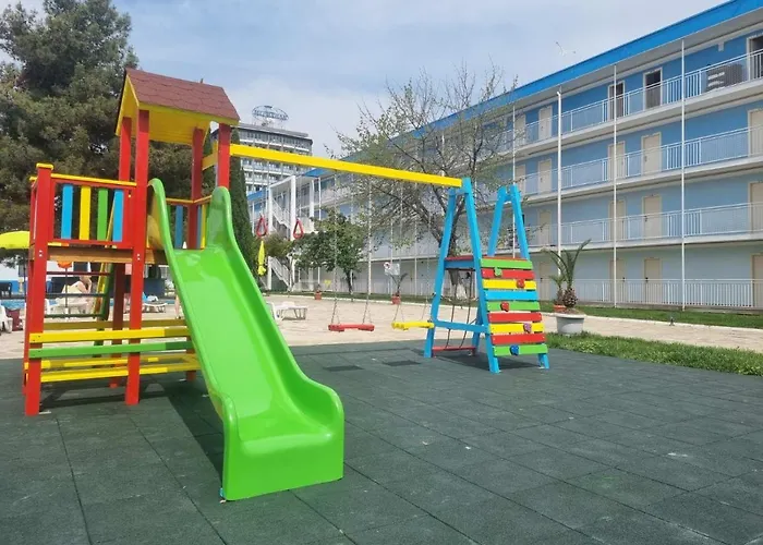 Hotel Azurro Słoneczny Brzeg