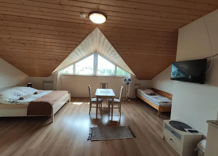 Widok apartamenty domki pokoje Polańczyk