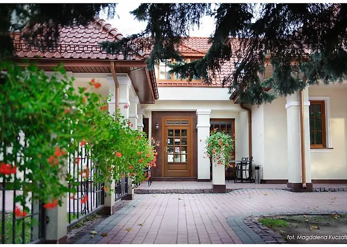 Restauracja Ambrozja i Pokoje gościnne Mlawa
