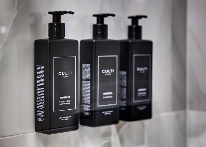 V Collection Piazza Farnese Luxury Suites Rzym