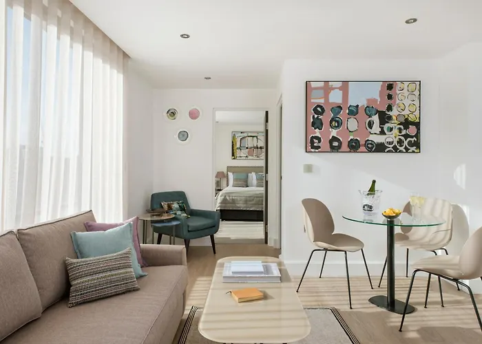 The Chronicle By Supercity Aparthotels Londyn