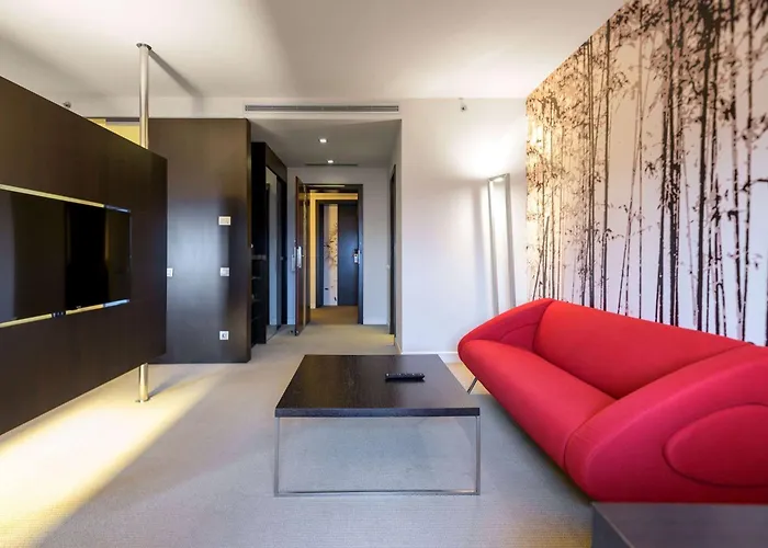 Hotel Ramada Plaza By Wyndham Bucharest Convention Center