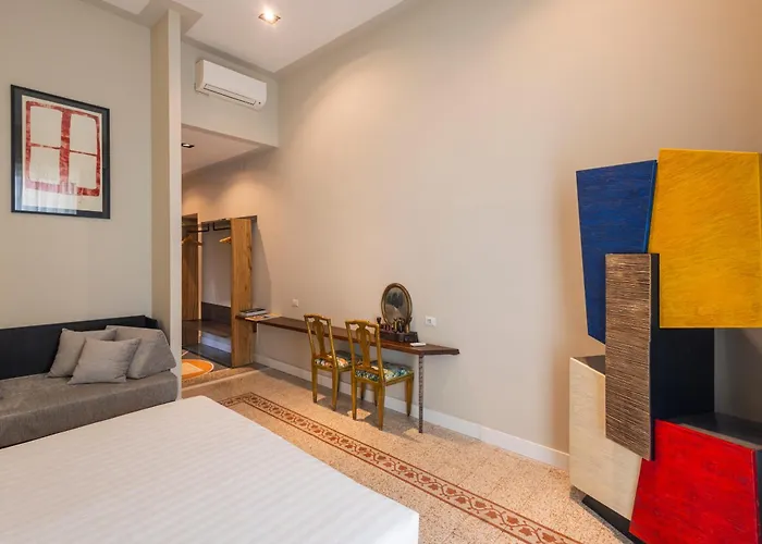 Atelier Ines Arts & Suites Neapol