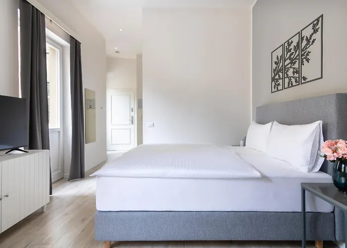 Kinsky Garden Apartments And Suites By Dwellfort Praga