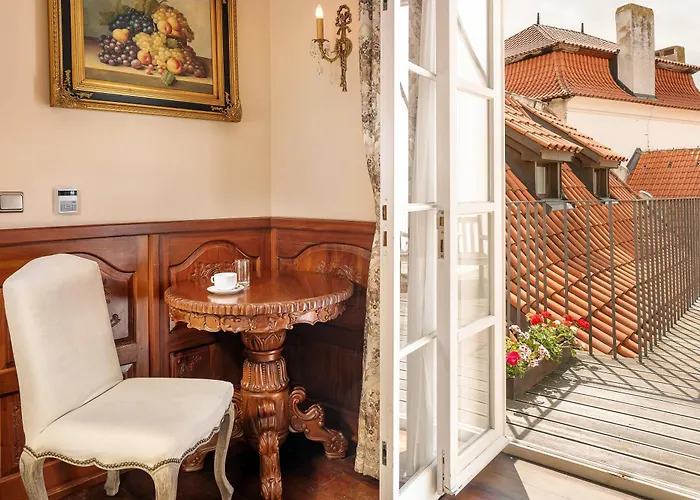 Iron Gate Hotel & Suites Prague By Bhg