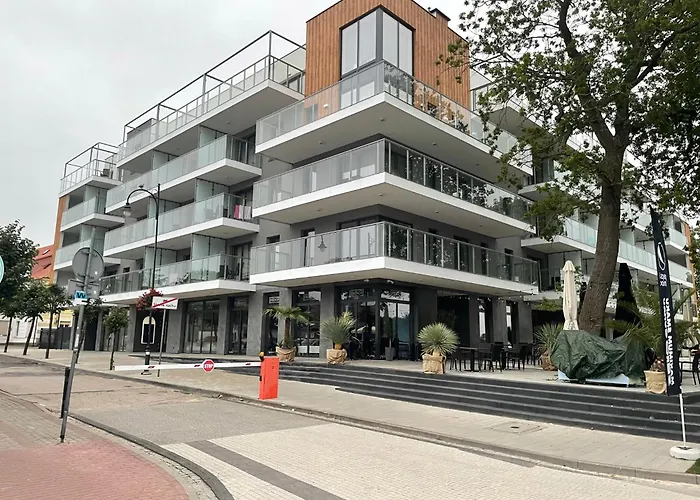 Portowy Boulevard Mrzeżyno