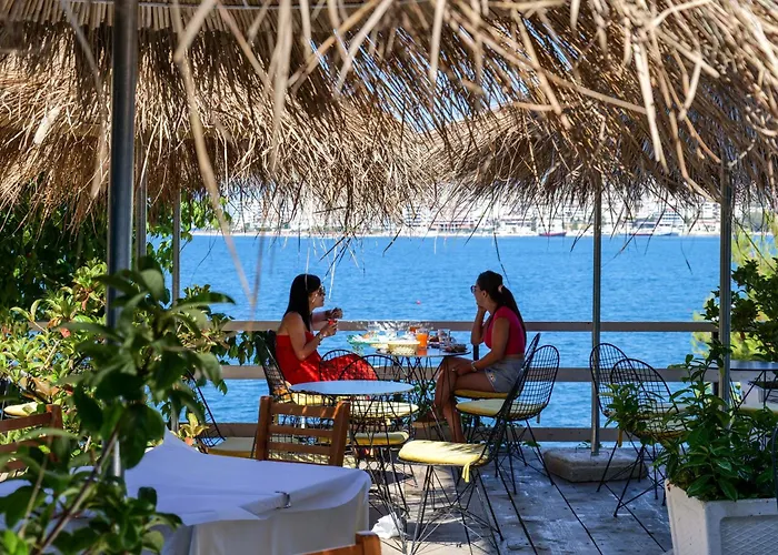 Hotel Sunrays Saranda