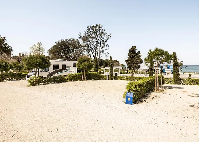 Falkensteiner Premium Mobile Homes And Camping Zadar