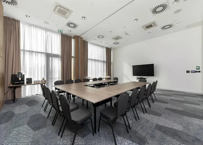 Hotel Hampton By Hilton Poznan Swarzędz
