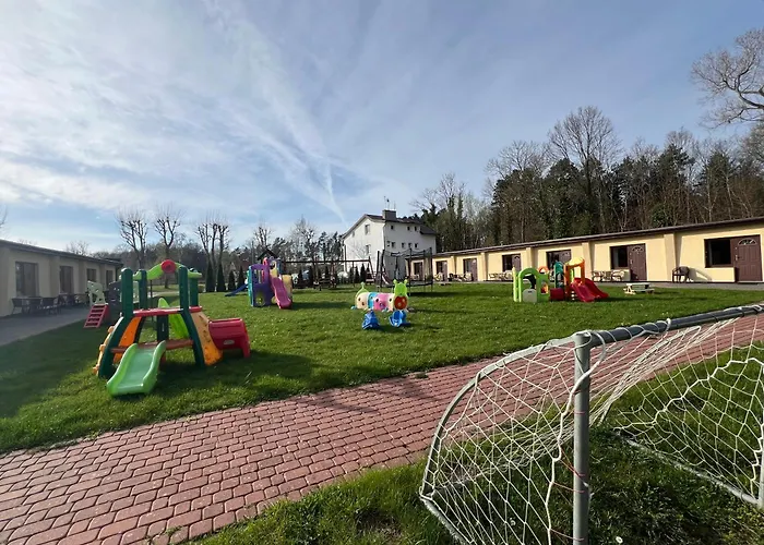 Ośrodek rodzinny Pod Wydmami PRZY PLAŻY , PLAC ZABAW , ROWERY Sarbinowo