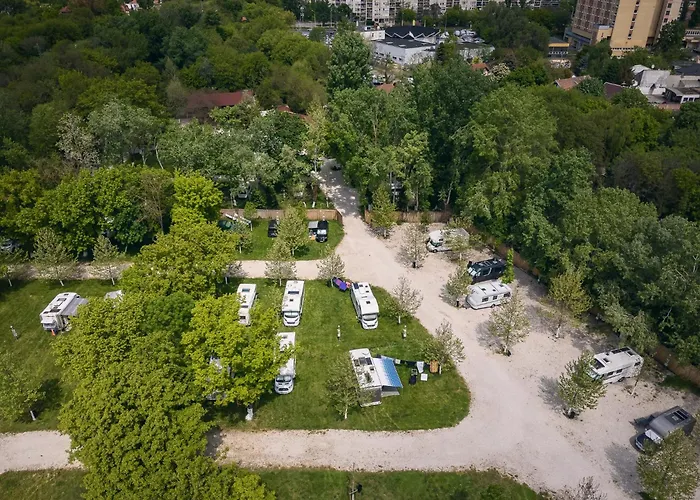 Arena Kemping & Vendeghaz Budapeszt