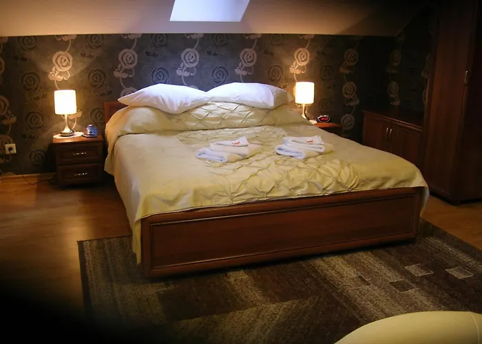 Hotelik Gościniec Pod Sosnami Drzonków Zielona Góra