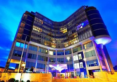 Rafayel Hotel & Spa Londyn