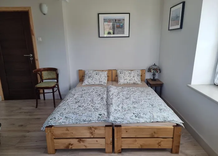 Swoboda Na Szczycie Gory Z Dala Od Miasta Brenna