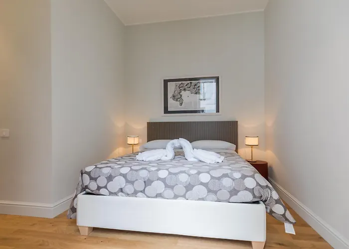 Piazza San Domenico Luxury Suites Neapol