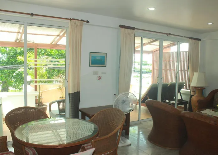 Naithon Beach Villa Phuket