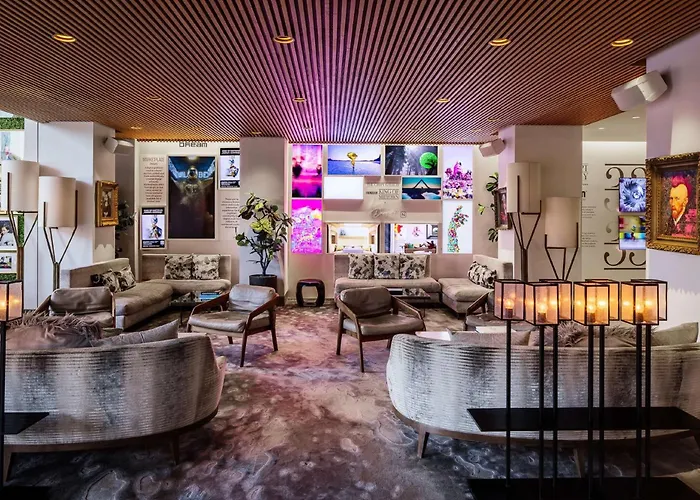 Hotel Dream Hollywood, By Hyatt Los Angeles