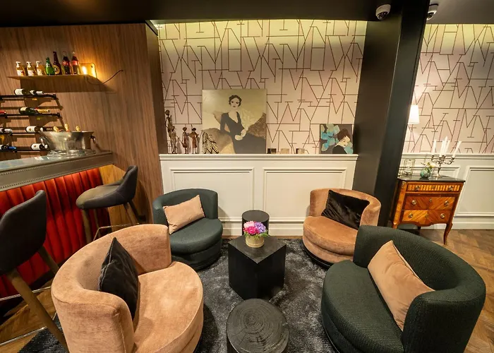 Hotel Villa Nicolo - Tour Eiffel Paryż