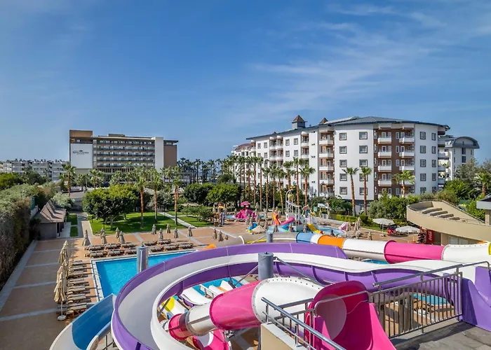 Royal Garden Beach Hotel Konaklı