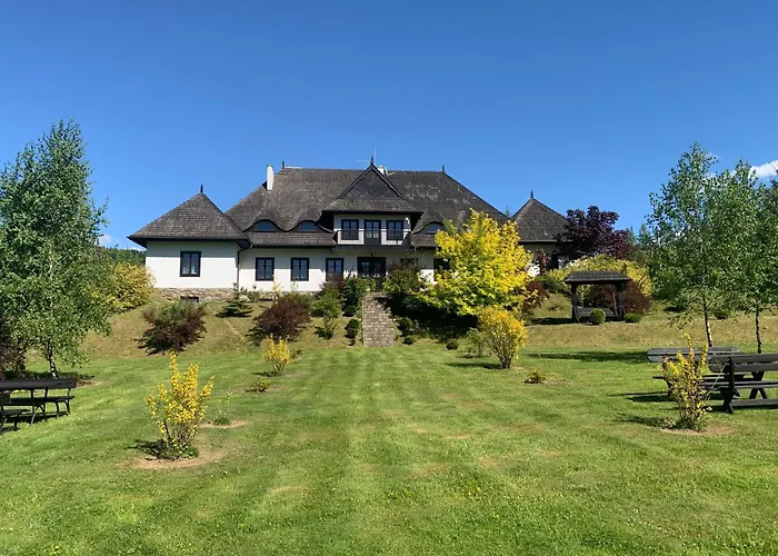 Hotel Dwór na Wrzosowisku Cisna