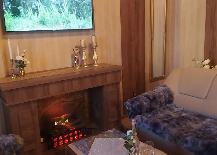 Dworek Biała Dama Klimatyczne Pokoje Gniezno