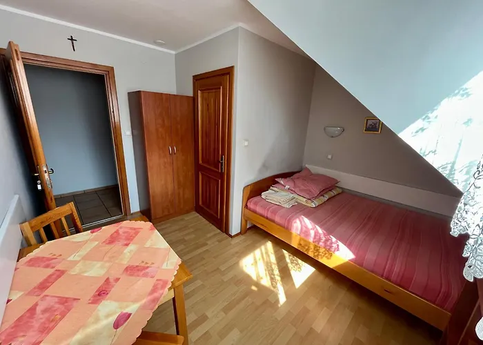 Pokoje Goscinne Pod Bocianami Stegna 