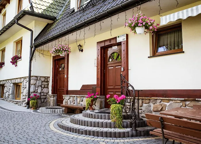 Willa Dziubas z jacuzzi&sauną Małe Ciche