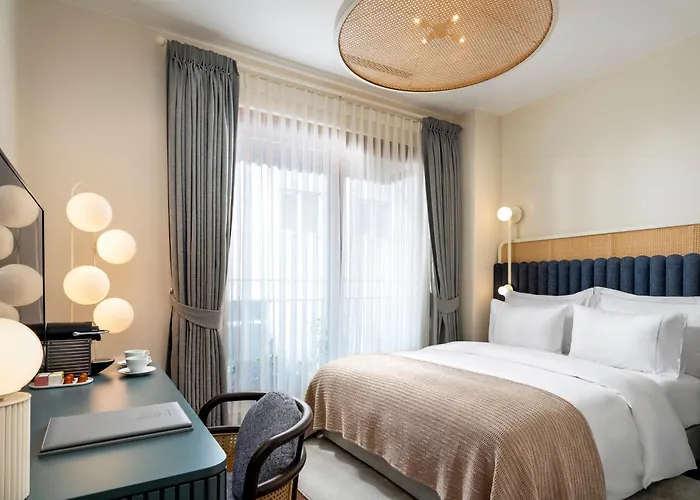 Ecole St. Pierre Hotel Stambuł